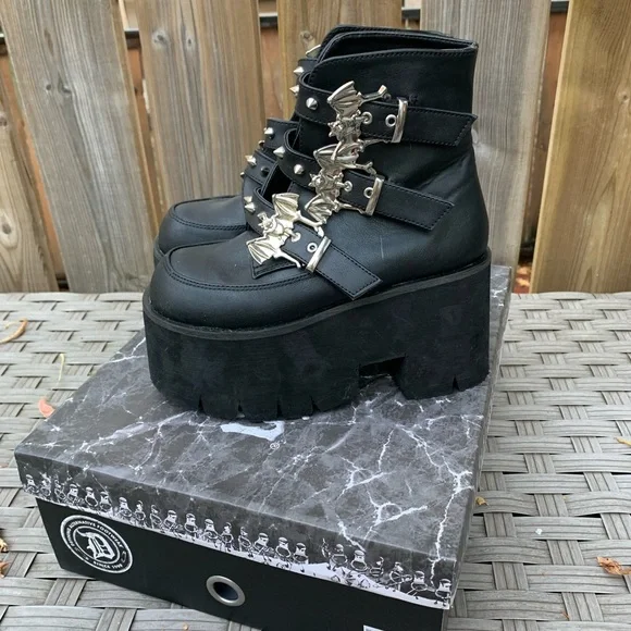Demonia Ashes 55 Demonia Platform Boots Buckles Vegan Women's